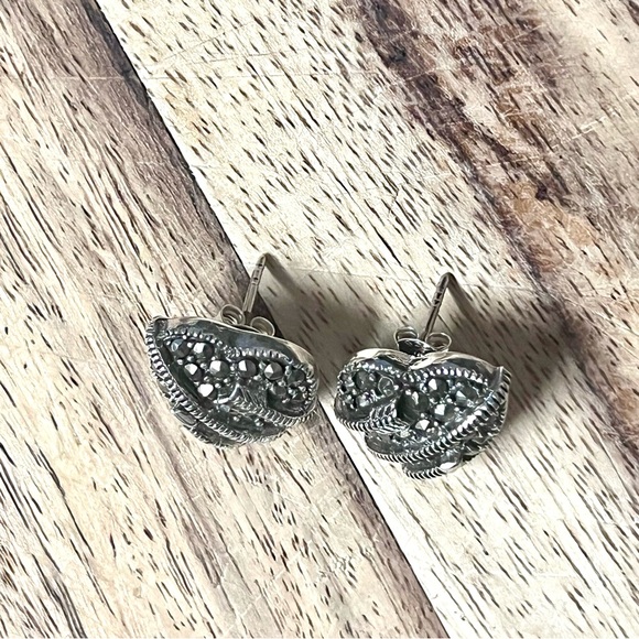 Intricate Marcasite Sterling Silver Heart Earrings - Picture 4 of 5